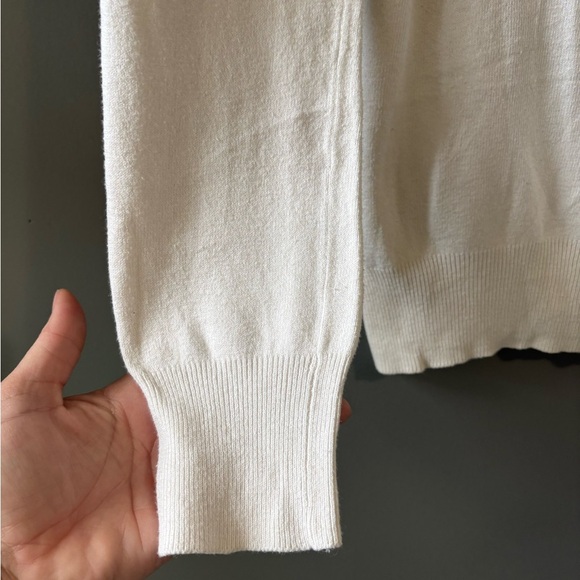 Talula Babaton, size M, cashmere white deep V neck long sleeve pullover - Picture 2 of 5